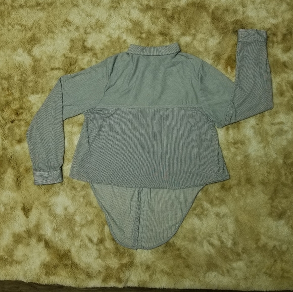 ☃️Passport brand striped button up tie casual shirt - Picture 2 of 7